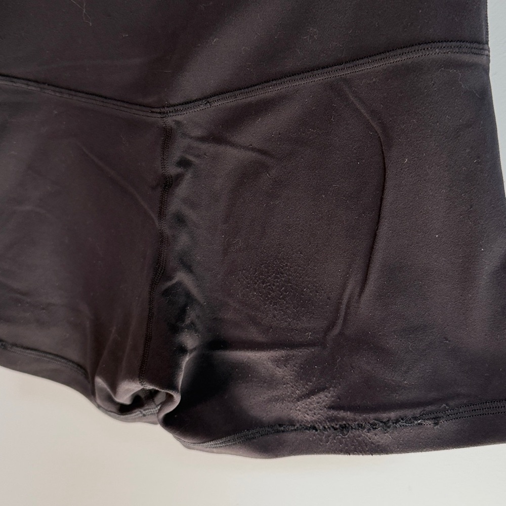 Lululemon black sports shorts - Picture 2 of 4
